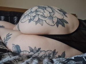 [F] This tattooed booty