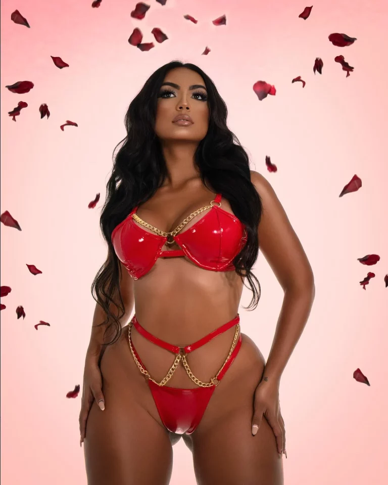 Read more about the article Don’t text me once you see this 

XOXO – Happy VDay 

@leidysphoto19 @leidysorti… Camila Bernal