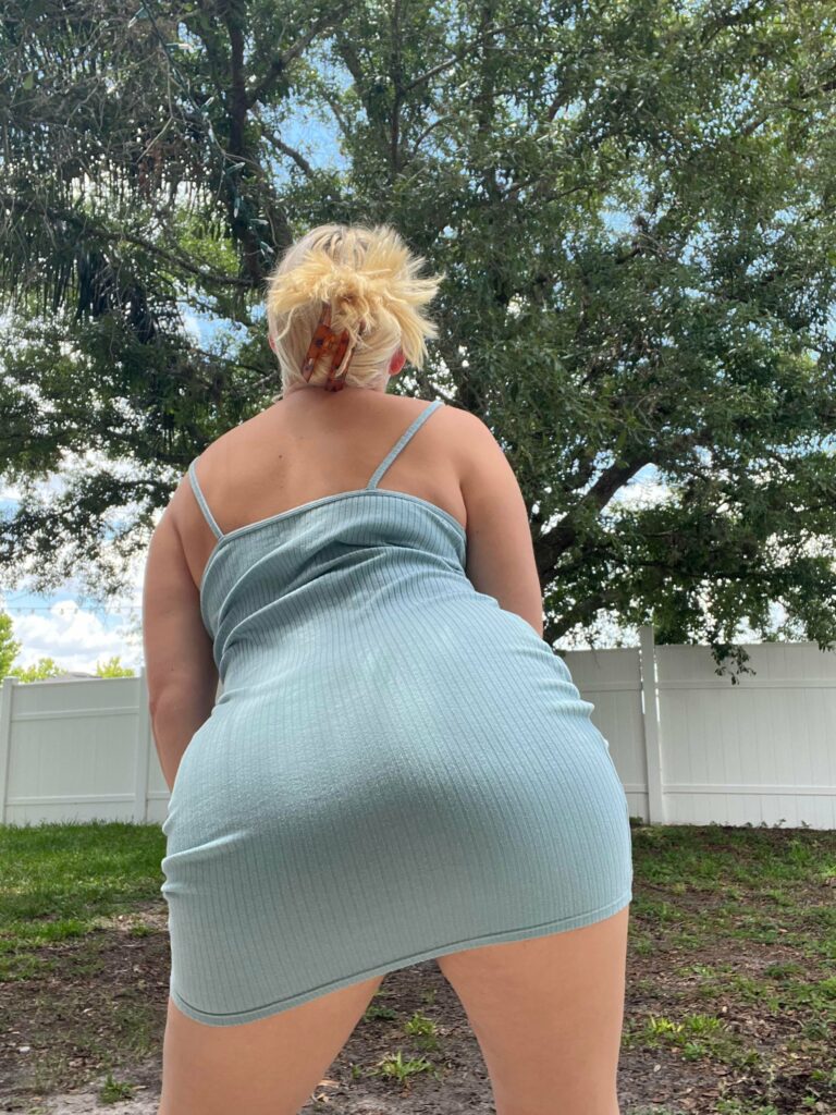 Read more about the article My big butt in a sundress Big Butts Porn