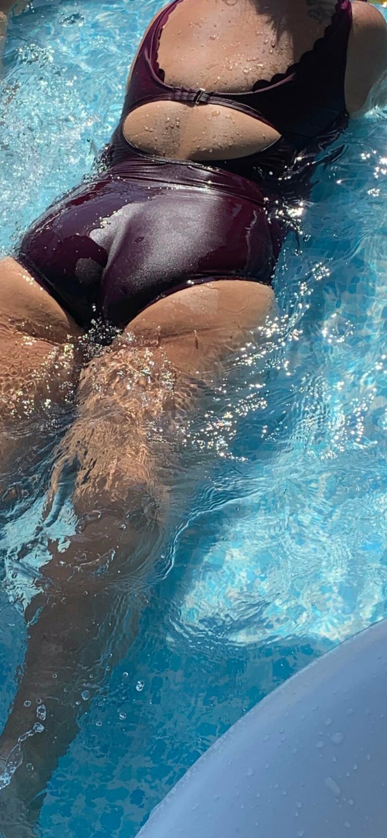 Read more about the article Getting it nice and wett for you 😜 Big Butts Porn