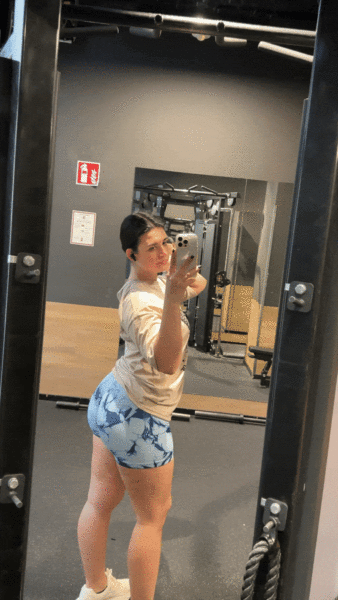 that booty really comes out in the gym