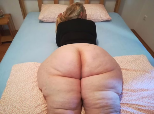 Wide Load Booty