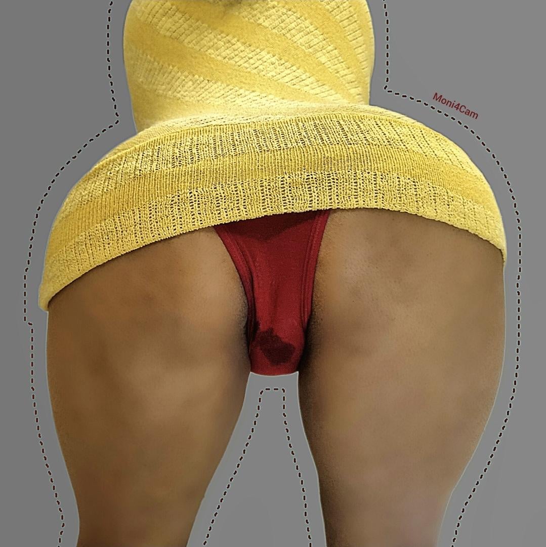 Big Asses Spreaded ass with a wet patch a