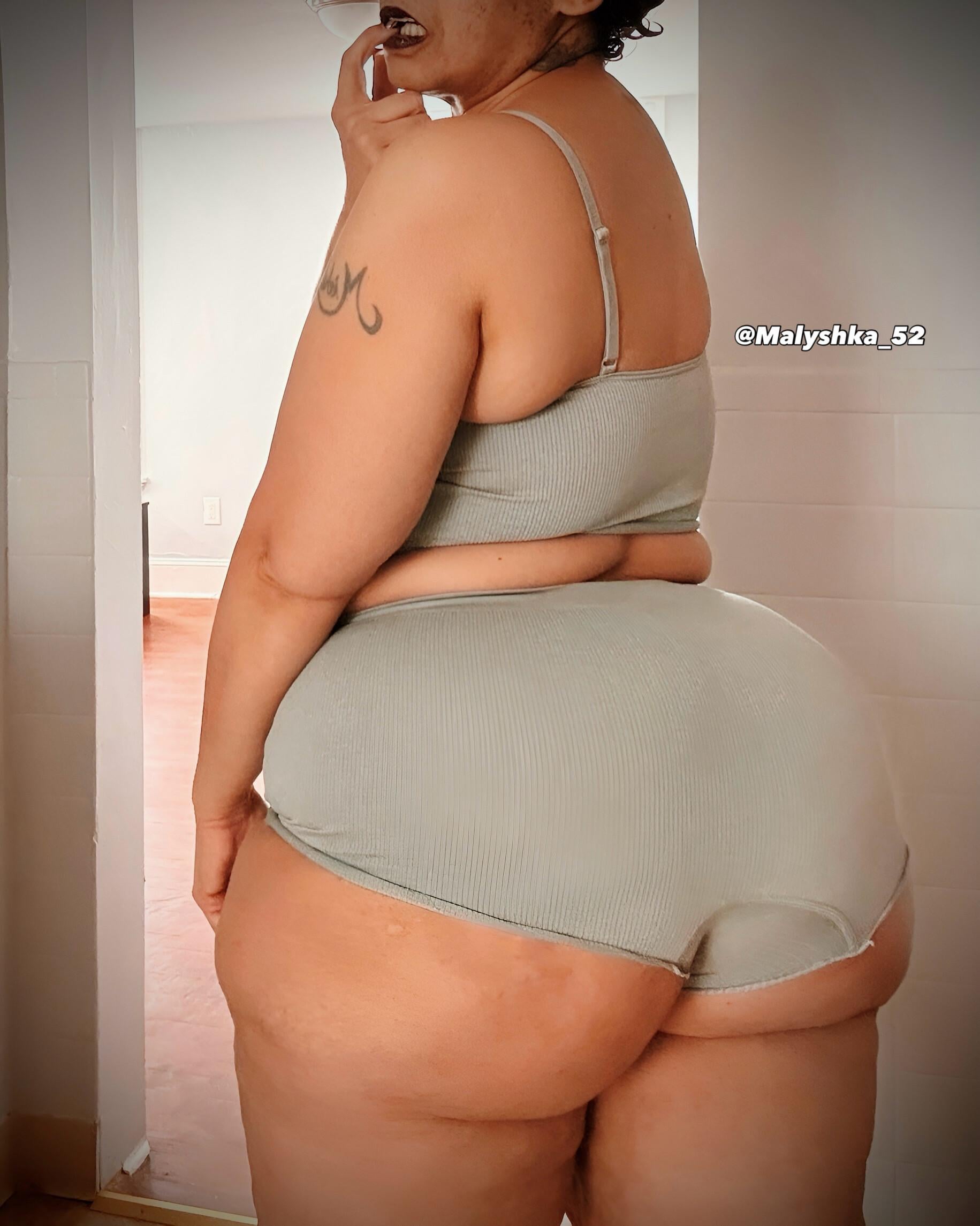 Dump Truck Bootys Awaiting Your Arrival @Malyshka 52