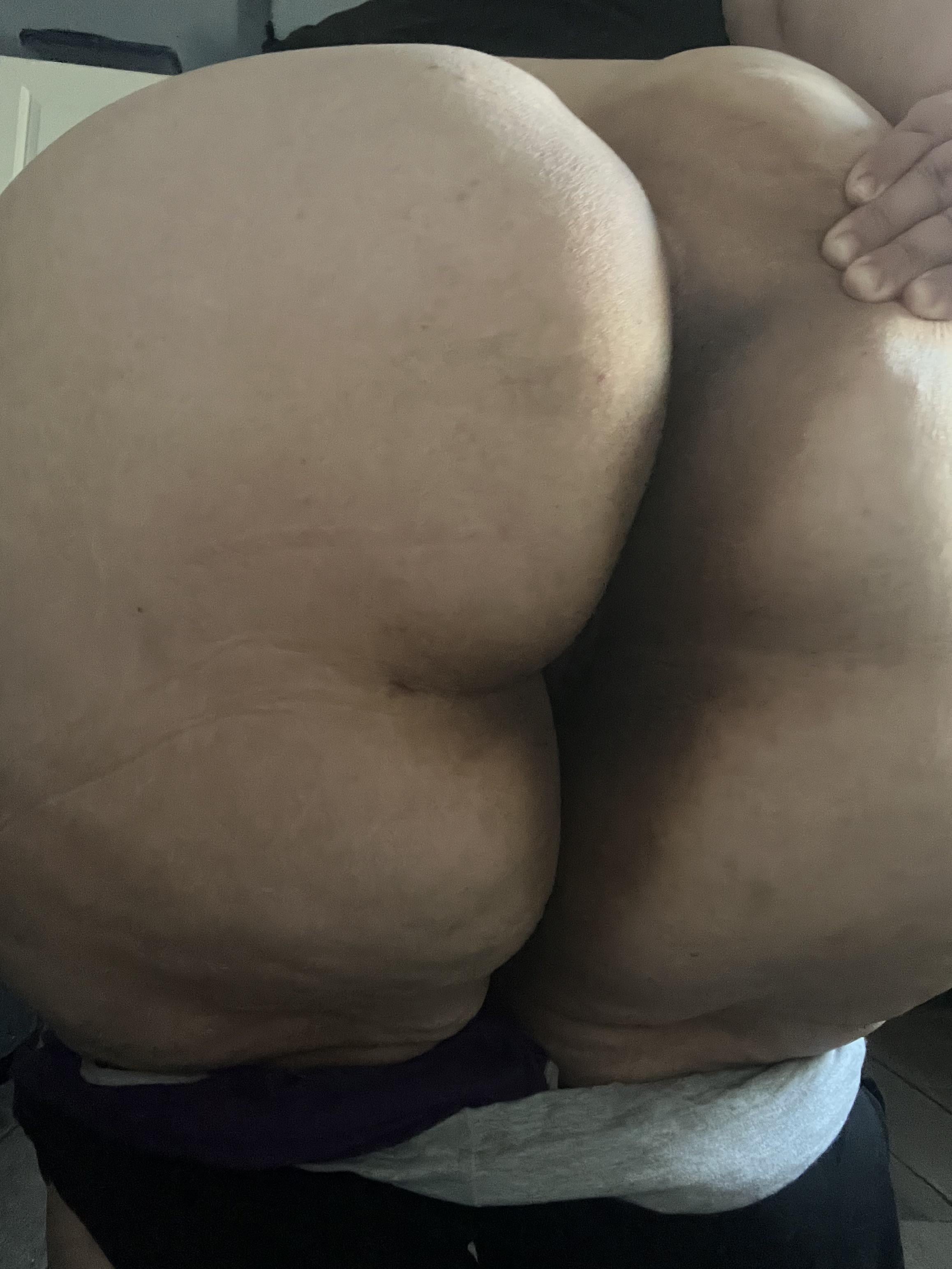 Dump Truck Bootys Gloomy Ad 7718