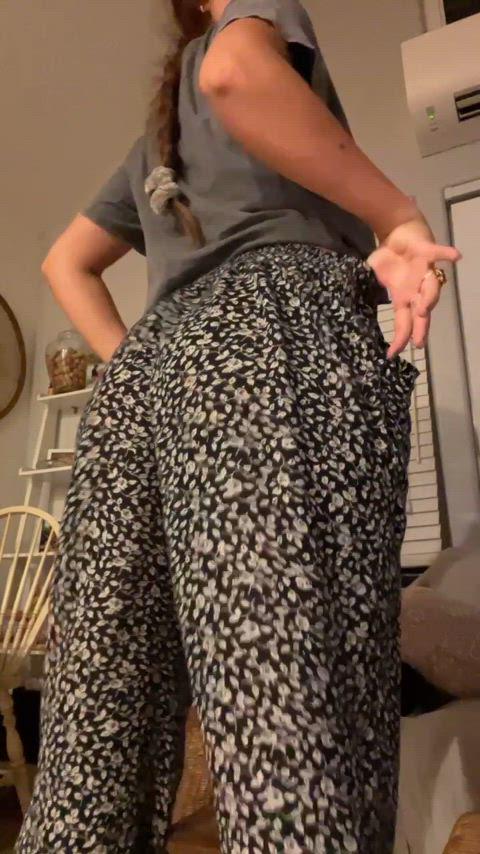 Bubble Butts Does it look pretty spread open like