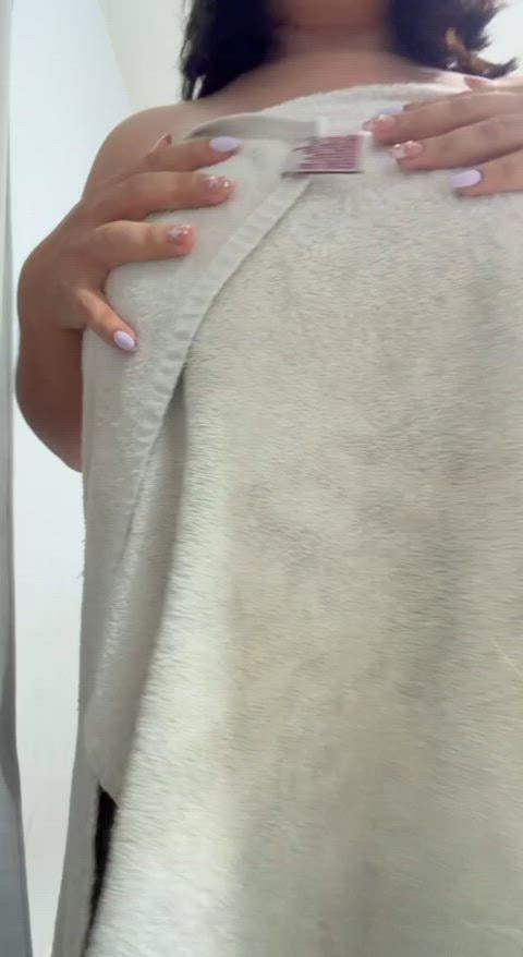 Thick White Girls Body presence turned up Cami O