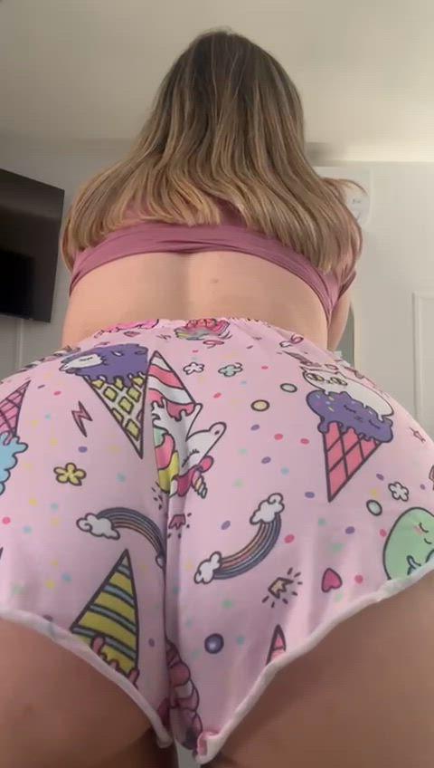 Big Asses Backview pushed way too close Cami O