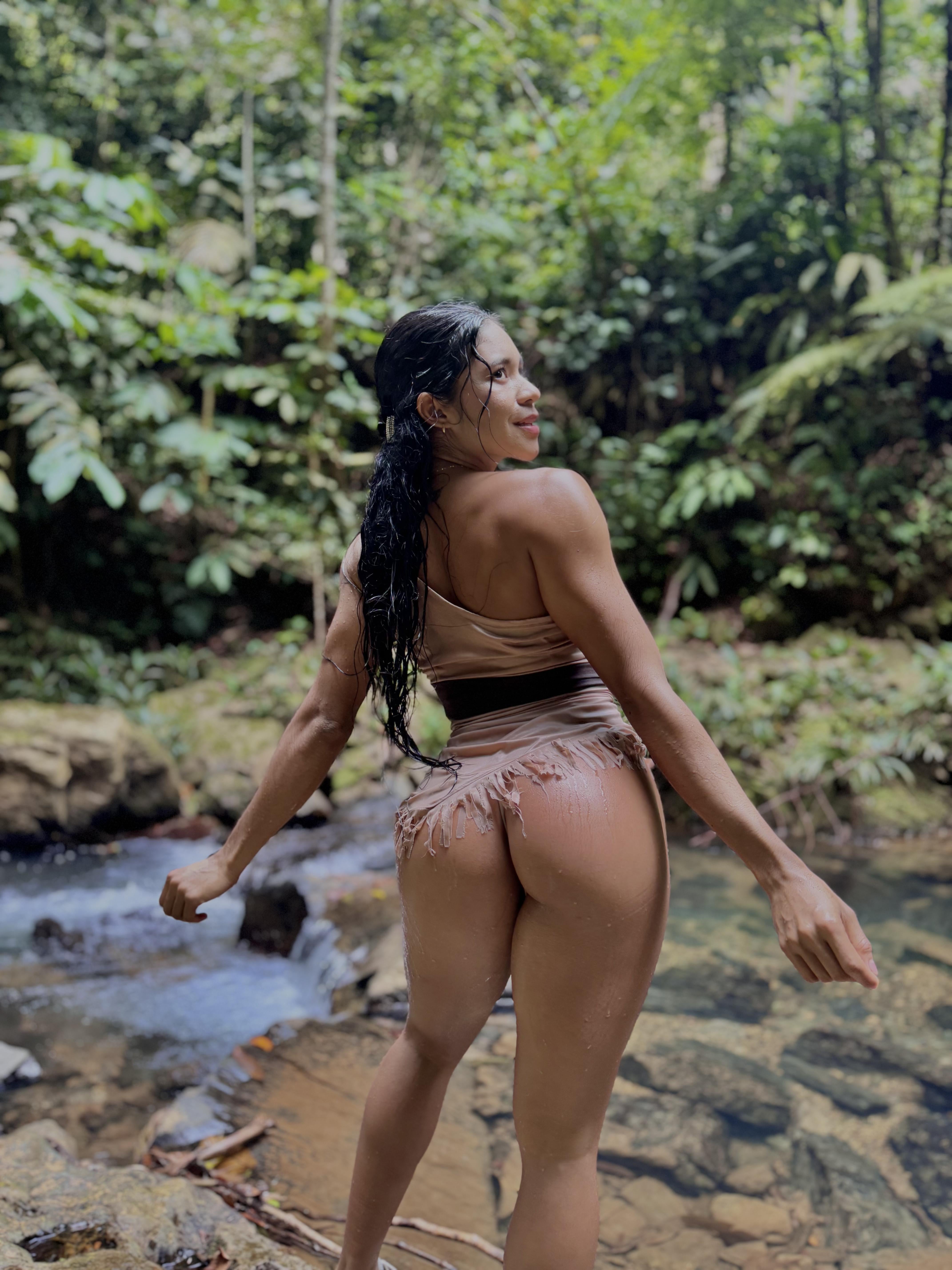 Bubble Butts Do you prefer my big butt