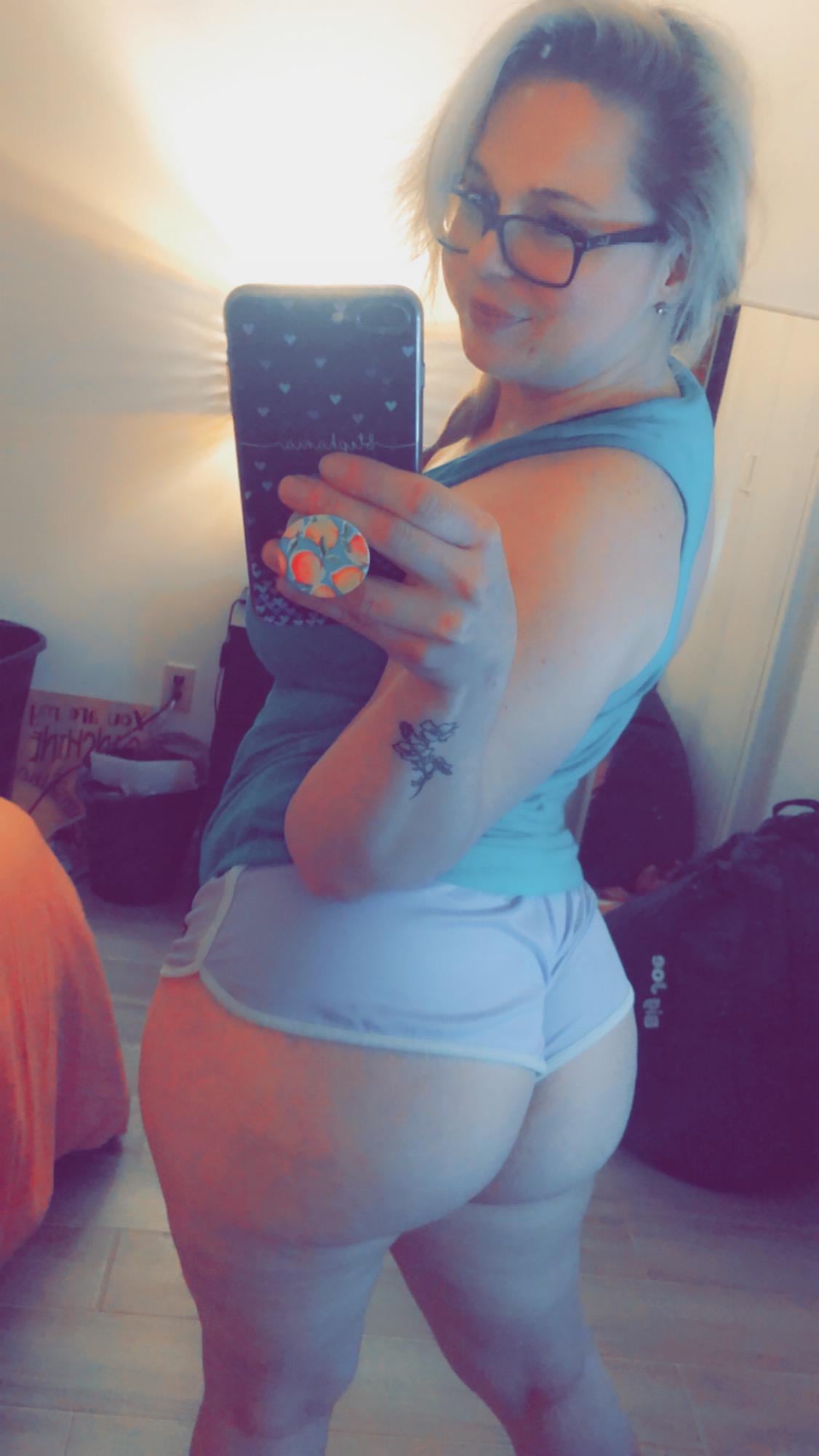 Dump Truck Bootys My ass is throbbing for your