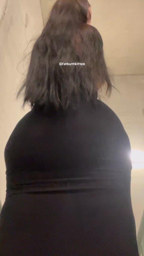 Dump Truck Bootys My heavy round cheeks are pure