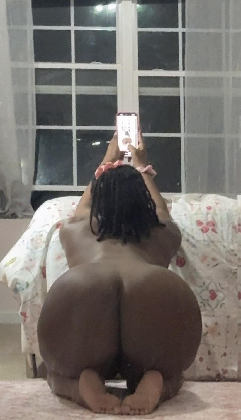 Dump Truck Bootys big ass booty waiting for you