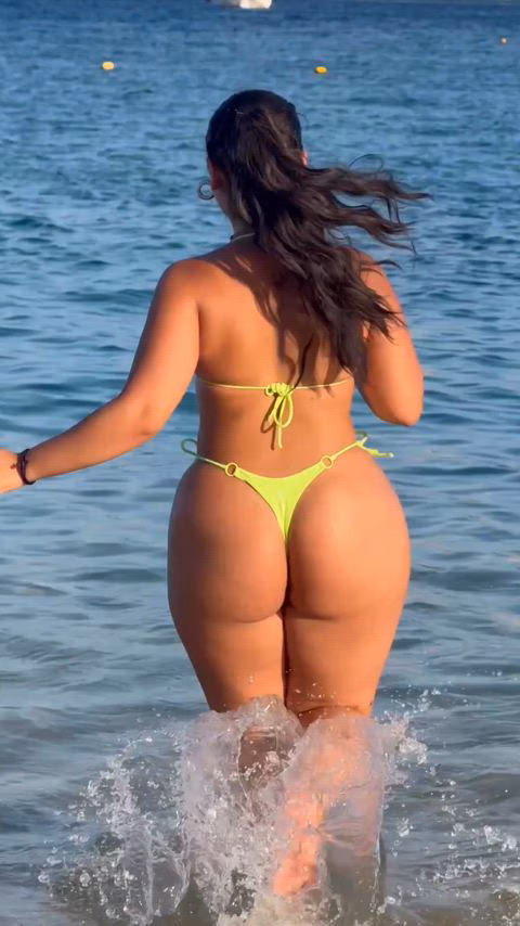 PALG – thick palg in the beach feeling herself – xDarlingBerry