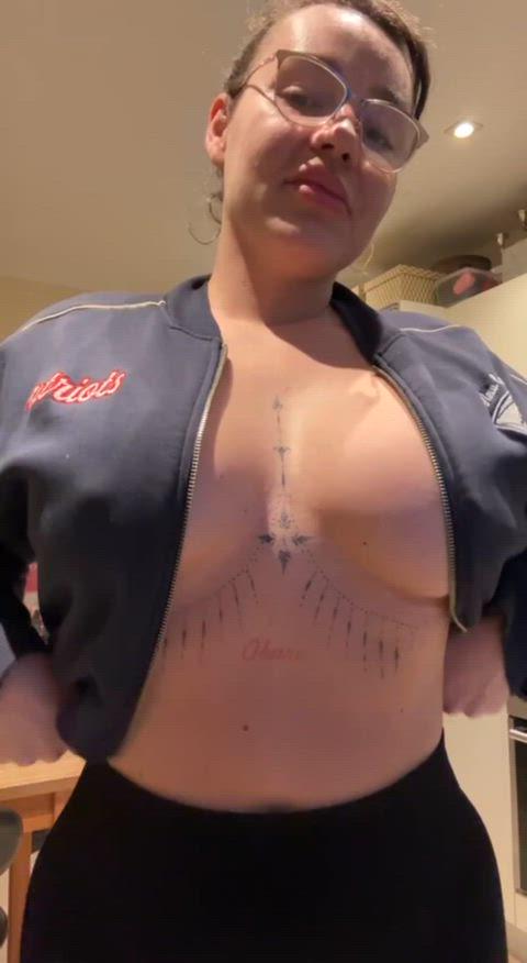 Thick White Girls Bet you wanna feel what all