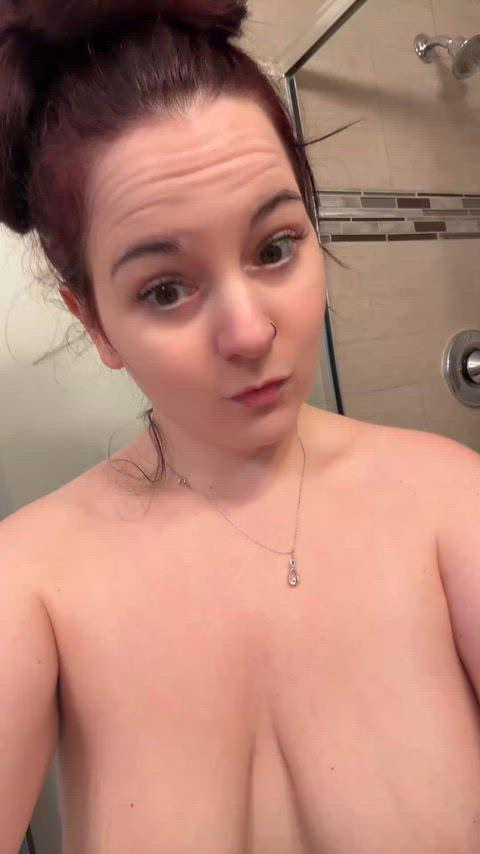 Thick White Girls Do a MILF not drugs