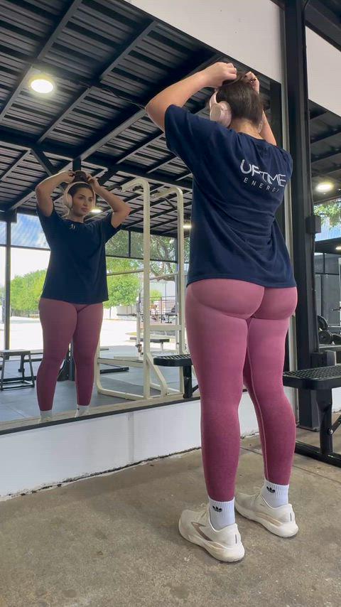 Thick White Girls am i too thick guys