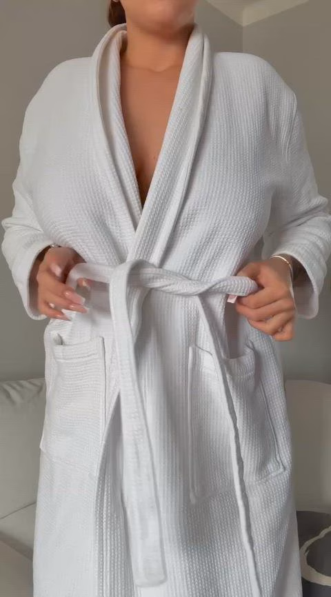 Here is my application to be your 5’5 german girlfriend