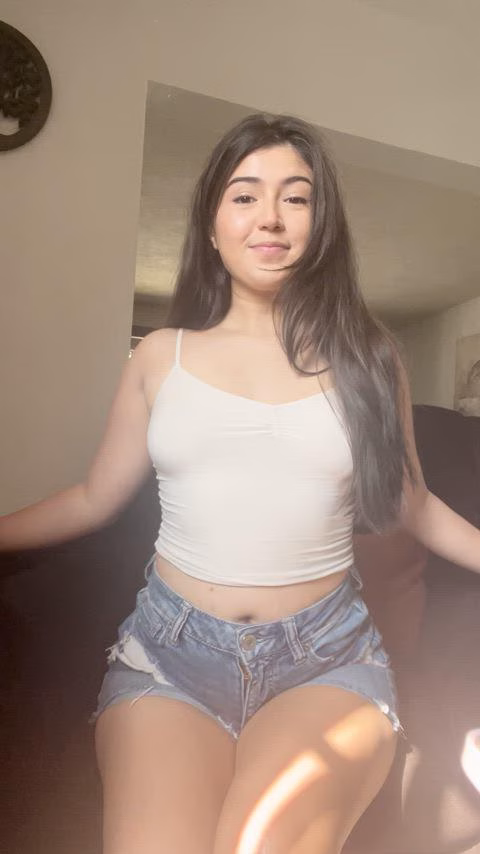 PALG – under a latinas shorts… – Onlyseraphinexxx