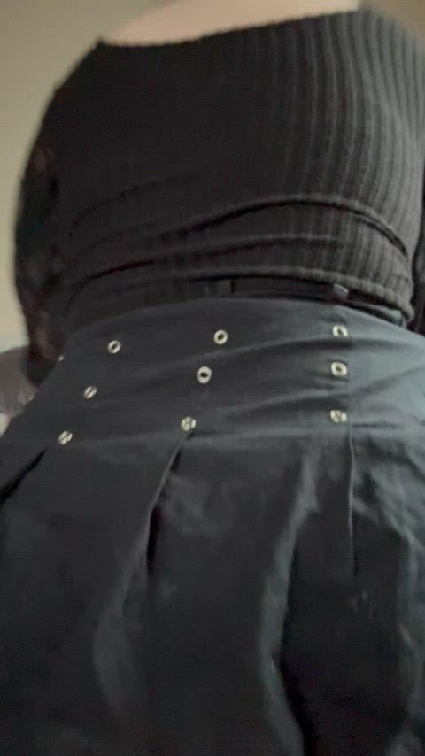 Thick White Girls Showing you whats underneath the skirt
