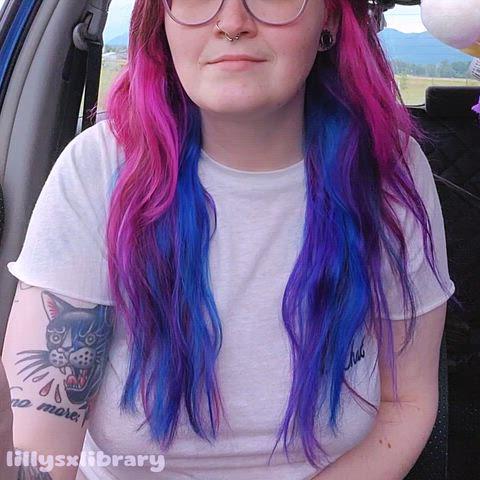 Thick White Girls Wanna fuck me in the car