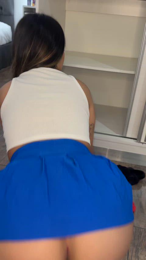Big Asses ready for stretching