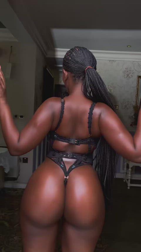 Bubble Butts Eat and then fuck this bubble