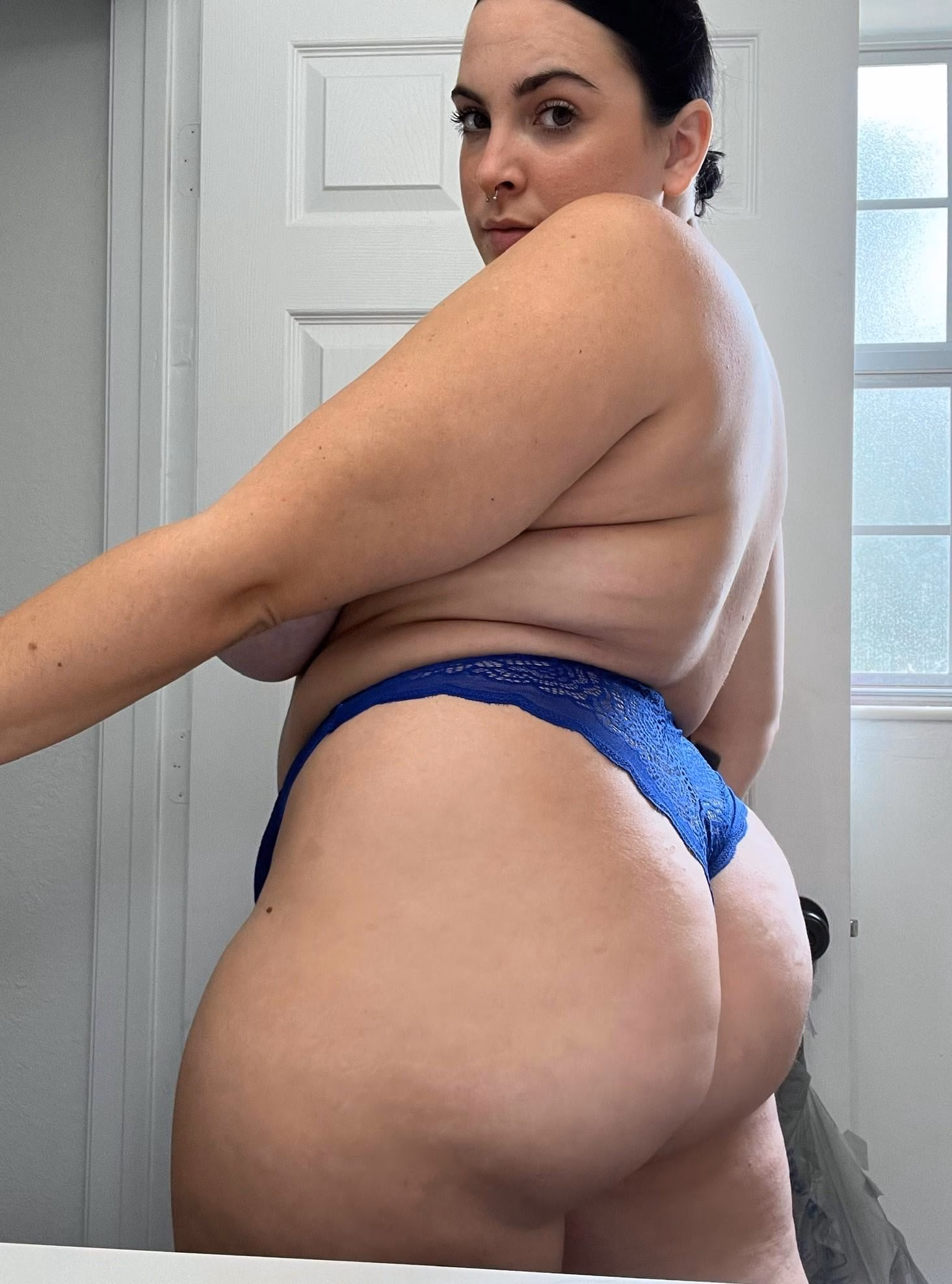Dump Truck Bootys about to sit on your face