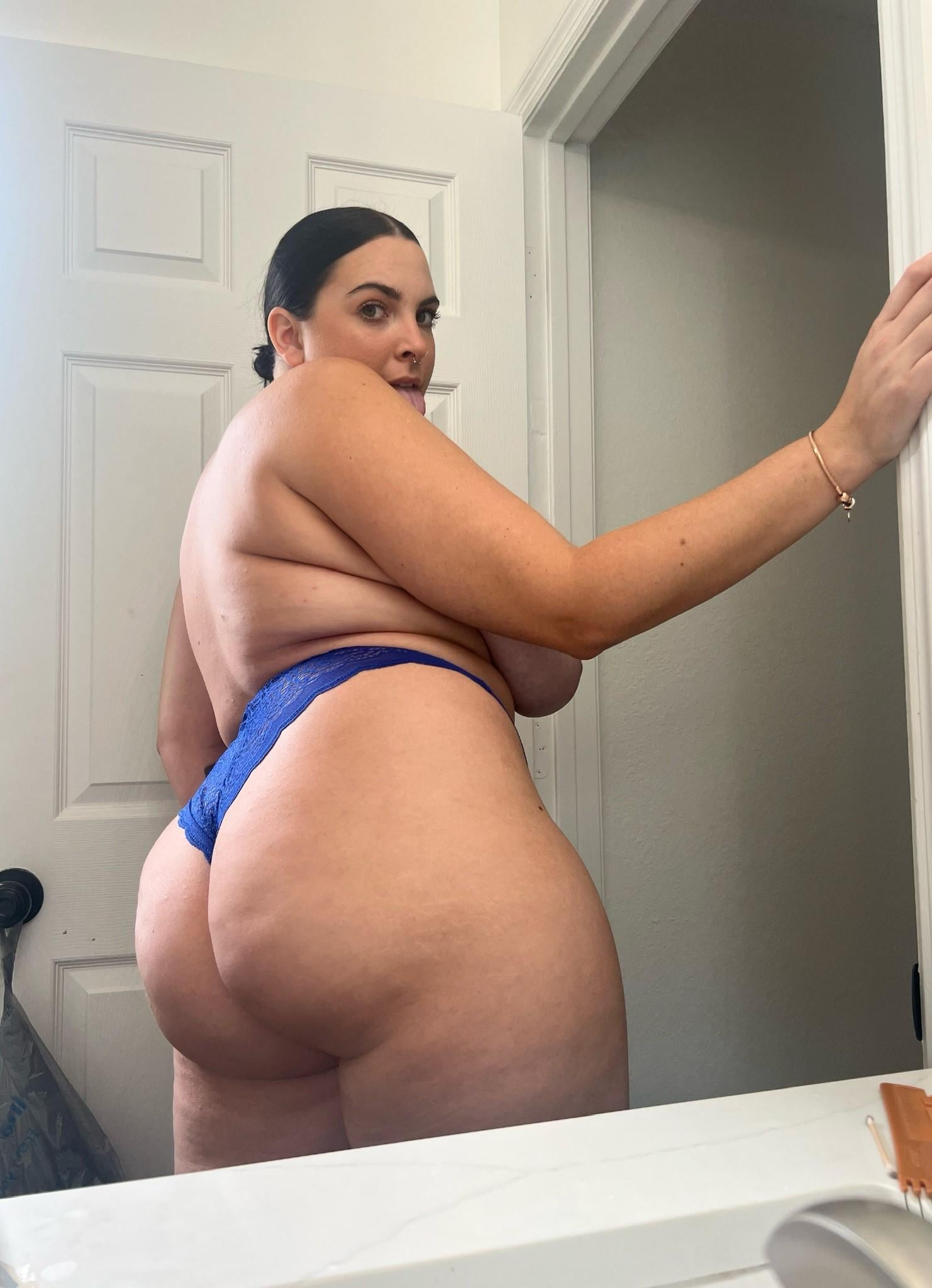 Dump Truck Bootys getting my ass ready to take