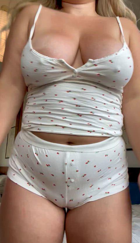 Thick White Girls I am one curvy gal