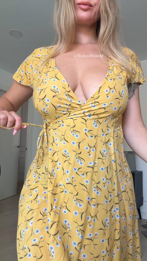 Thick White Girls Perfect for easy access breeding