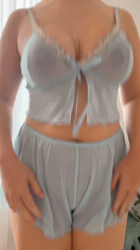 Thick White Girls Put me on your wishlist