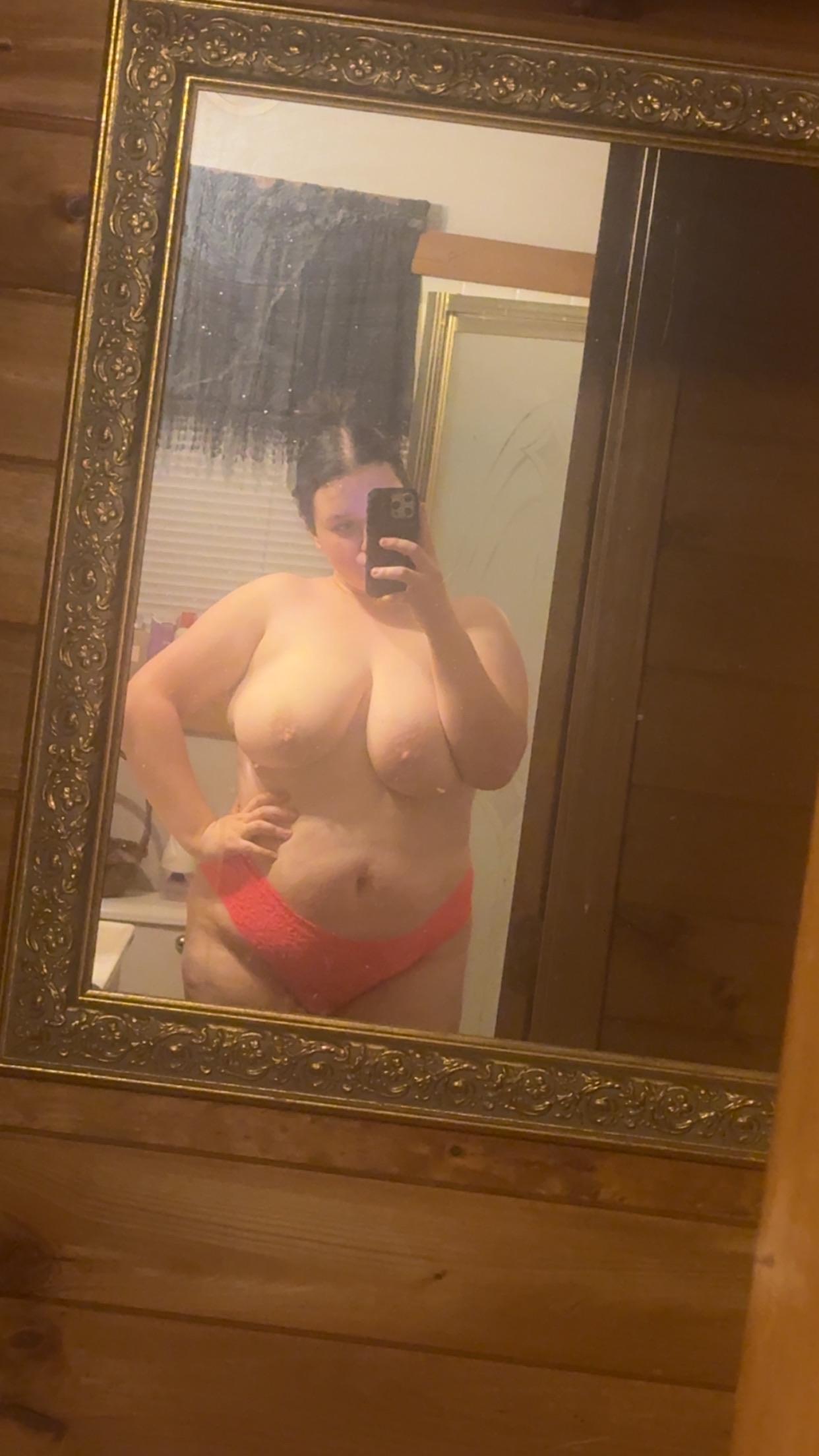 Thick White Girls can you handle me